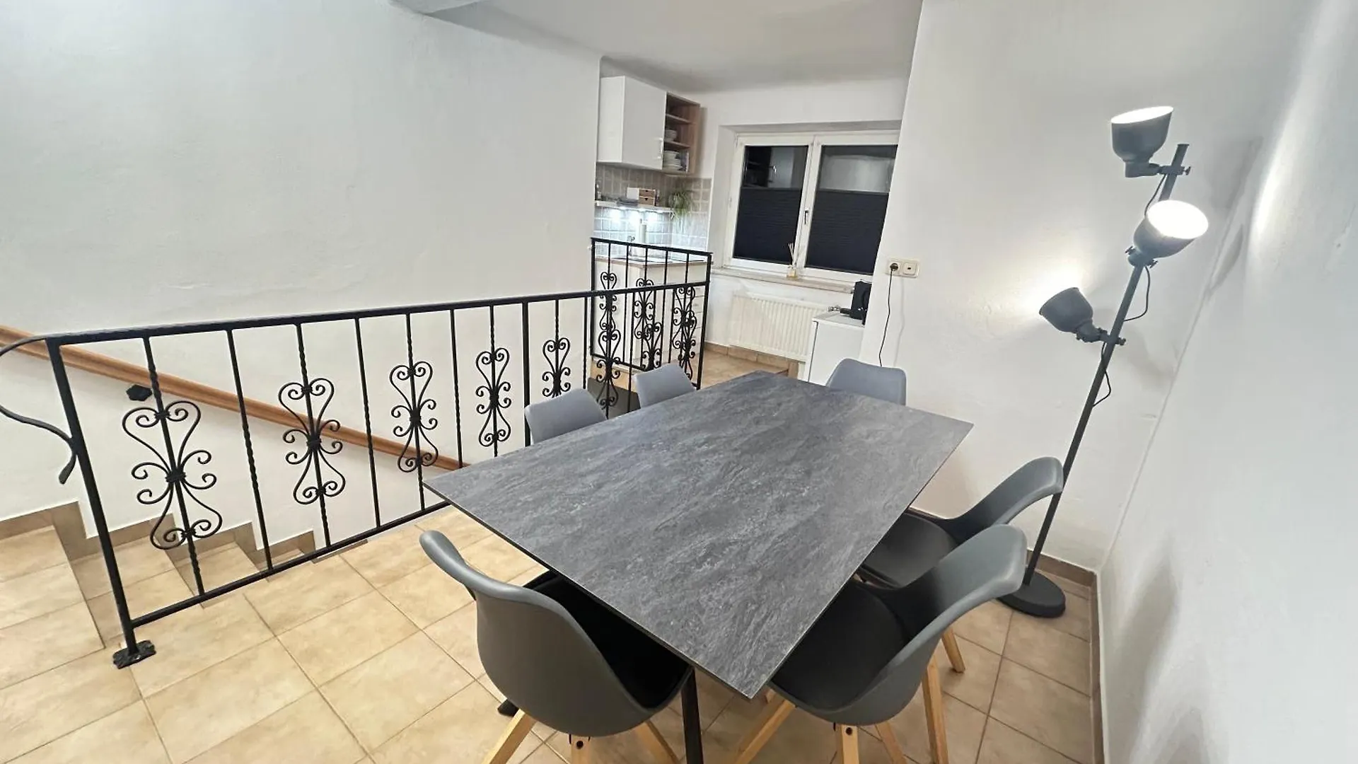 Apartment Luminous Salzburg - Kostenloser Parkplatz , Stadt Naehe